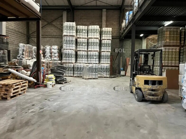 Local d'activités dans Carrières-sur-Seine à vendre - Photo de l’immeuble – Image 1 sur 14