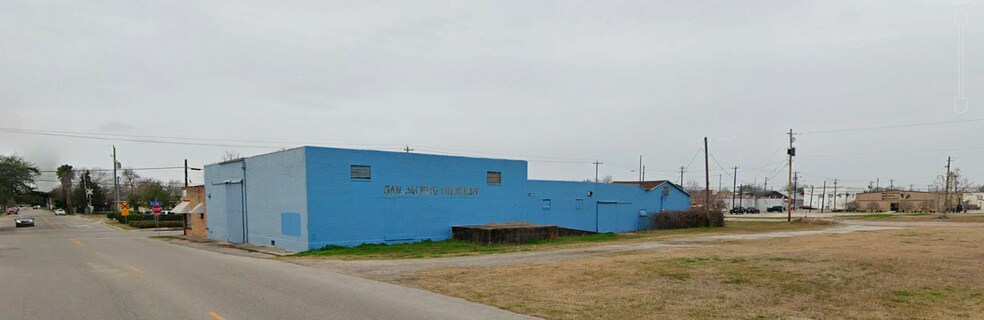 118 S Main St, Baytown, TX à vendre - Photo de l’immeuble – Image 3 sur 7