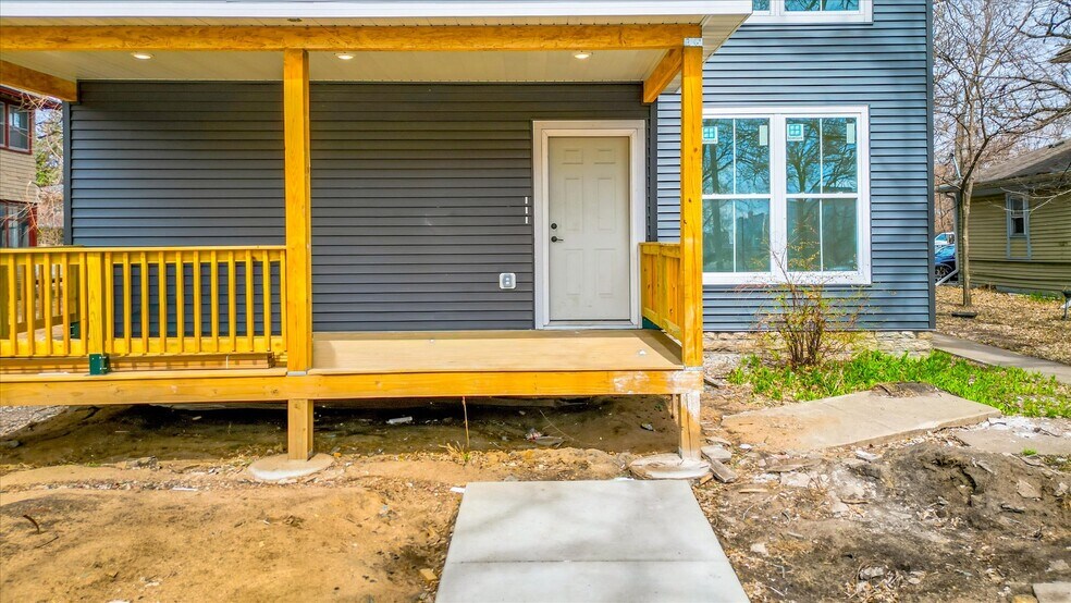 815 6th St SE, Minneapolis, MN à vendre - Photo de l’immeuble – Image 3 sur 30