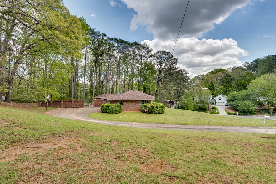 4276 Wieuca Rd NE, Atlanta, GA à vendre - Photo de l’immeuble – Image 3 sur 30