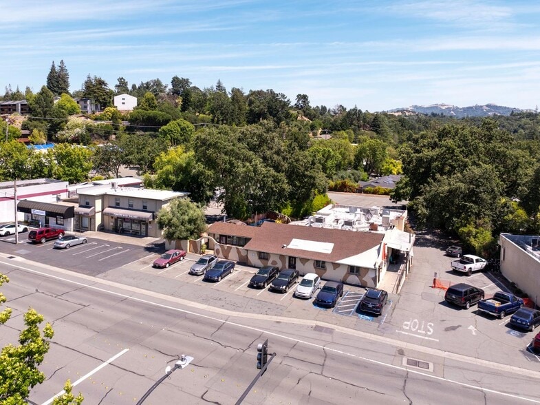 3335-3339 Mt Diablo Blvd, Lafayette, CA à vendre - Photo de l’immeuble – Image 1 sur 19