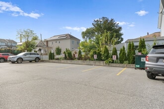 4073 Victory Blvd, Staten Island, NY à louer Photo intérieure– Image 2 sur 15