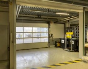 Local d’activités dans Vénissieux à louer Photo intérieure– Image 2 sur 8