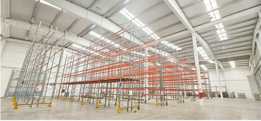 Industriel/Logistique dans San Fernando de Henares, Madrid à louer Photo intérieure– Image 1 sur 3