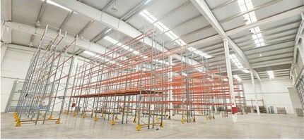 Industriel/Logistique dans San Fernando de Henares, Madrid à louer Photo intérieure– Image 1 sur 3