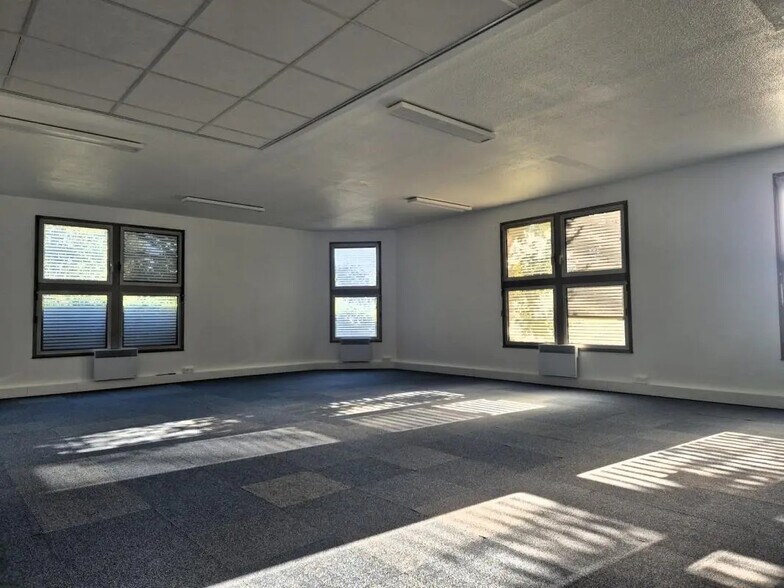 1 Allée Jean Image, Torcy à vendre - Photo de l’immeuble – Image 3 sur 6