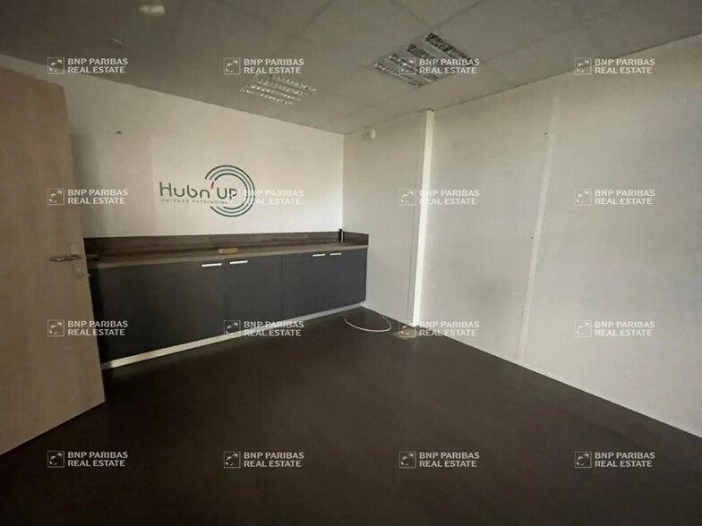 Bureau dans Montpellier à louer - Photo de l’immeuble – Image 3 sur 9
