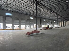 12070 SW Tom Mackie Blvd, Port Saint Lucie, FL à louer Photo intérieure– Image 2 sur 2