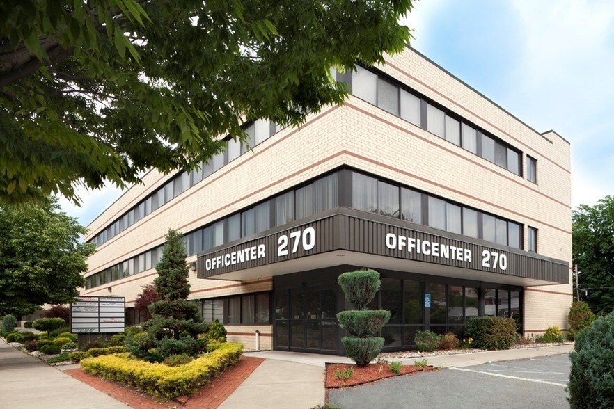 Five-Building Suburban Office Portfolio portefeuille de 5 biens à vendre sur LoopNet.fr - Photo principale – Image 2 sur 11