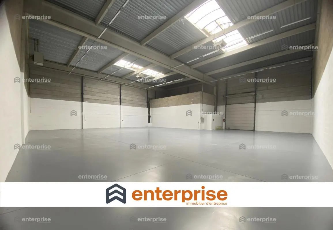 Local d’activités dans Chambly à louer Photo intérieure– Image 1 sur 8