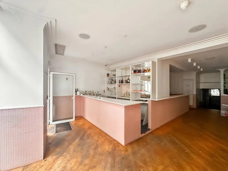 Local commercial dans Paris à louer - Photo de l’immeuble – Image 2 sur 6