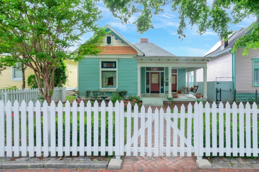 208 S 11th St, Nashville, TN à vendre - Photo de l’immeuble – Image 1 sur 11
