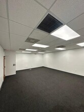 381 N Krome Ave, Homestead, FL à louer Photo intérieure– Image 1 sur 2