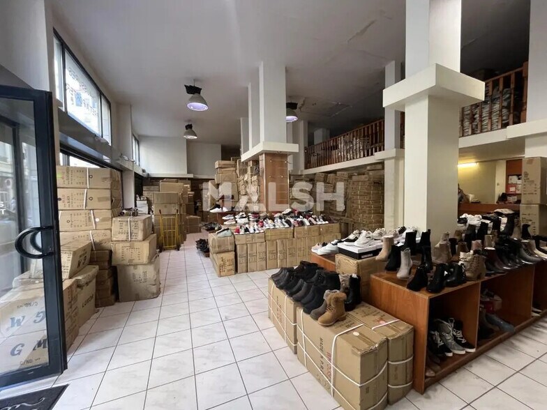 Local commercial dans Lyon à louer - Photo de l’immeuble – Image 1 sur 4