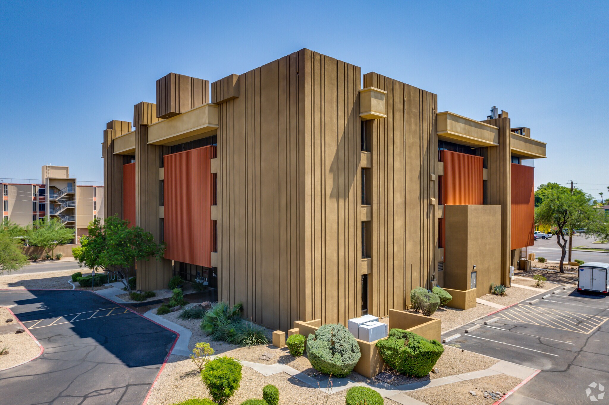 1728 W Glendale Ave, Phoenix, AZ à louer Photo de l’immeuble– Image 1 sur 11