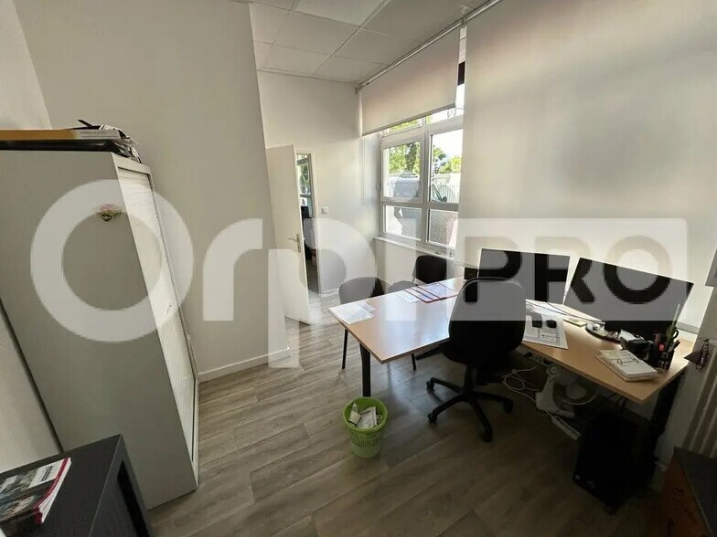 Bureau dans Montluçon à louer - Photo de l’immeuble – Image 3 sur 7