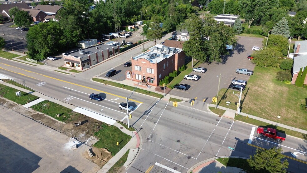 58540 Van Dyke Ave, Washington, MI à vendre - Photo de l’immeuble – Image 2 sur 5