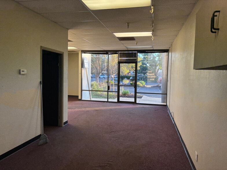 1830-1836 Soscol Ave, Napa, CA à louer - Photo intérieure – Image 3 sur 10