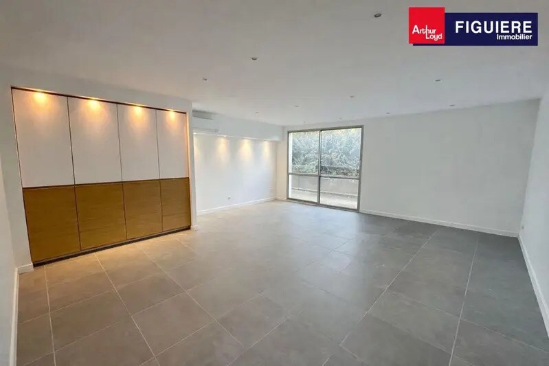 8 Rue Achille Emperaire, Aix-en-Provence à louer - Photo de l’immeuble – Image 1 sur 6