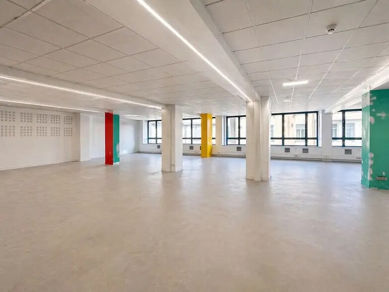 45-47 Rue Des Vinaigriers, Paris à louer - Photo intérieure – Image 3 sur 17