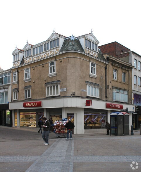 54-55 Briggate, Leeds à vendre - Photo principale – Image 1 sur 7