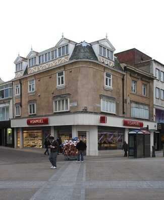 Plus de détails pour 54-55 Briggate, Leeds - Local commercial à vendre