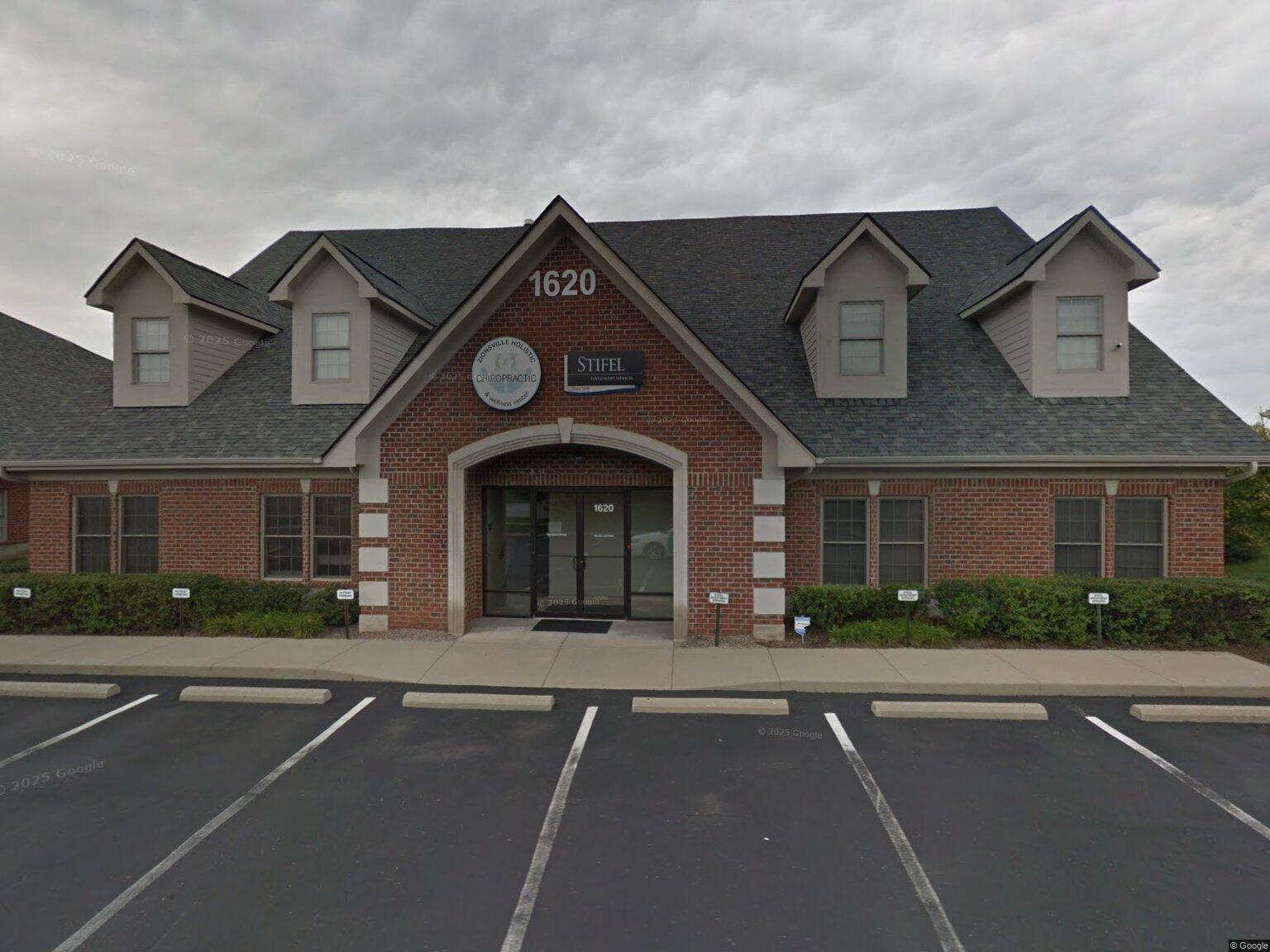 1620 W Oak St, Zionsville, IN à louer Photo principale– Image 1 sur 27