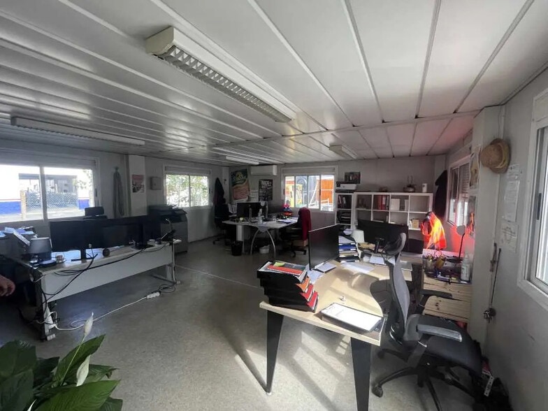 Local d'activités dans Bassens à vendre - Photo intérieure – Image 3 sur 7