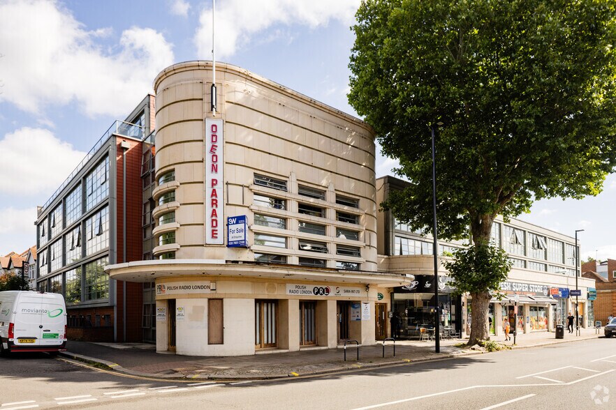 8 Odeon Parade, Isleworth à vendre - Photo principale – Image 1 sur 1