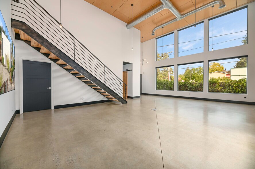 13001 40th Ave S, Tukwila, WA à vendre - Photo de l’immeuble – Image 2 sur 41