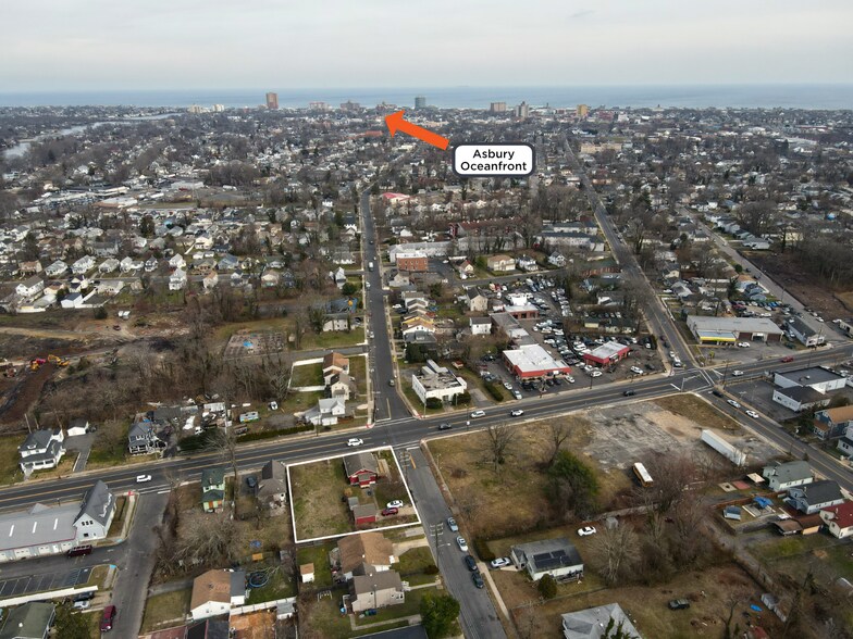 603 Route 35, Neptune, NJ à vendre - Photo de l’immeuble – Image 2 sur 7