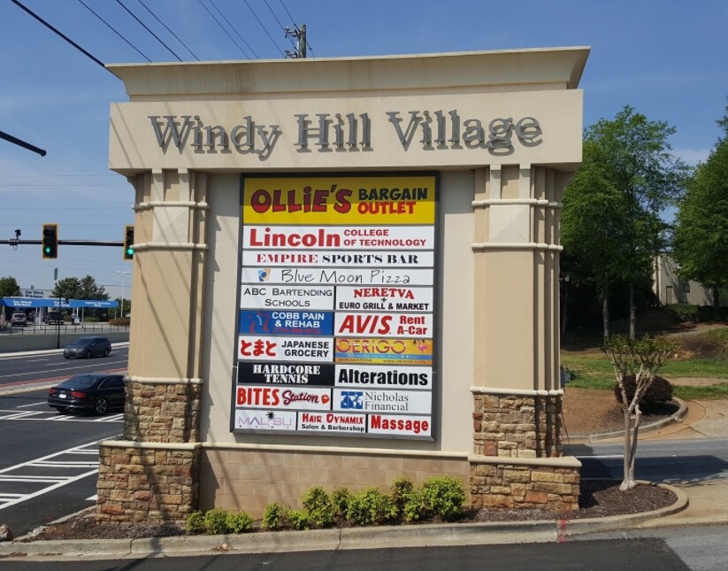 2340-2359 SE Windy Hill Rd, Marietta, GA à louer Photo principale– Image 1 sur 8