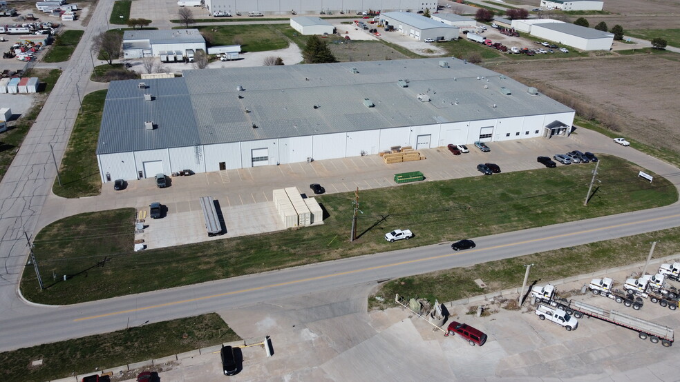 6000 N 60th St, Lincoln, NE à louer - Photo de l’immeuble – Image 2 sur 16