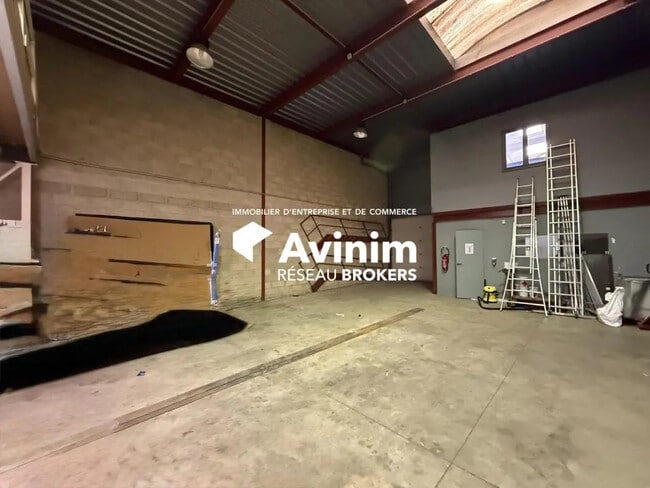 Plus de détails pour Industriel/Logistique à vendre