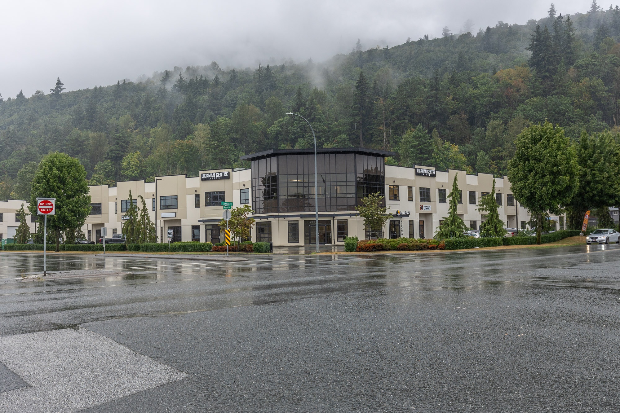 43995 Progress Way, Chilliwack, BC à louer Photo intérieure– Image 1 sur 12