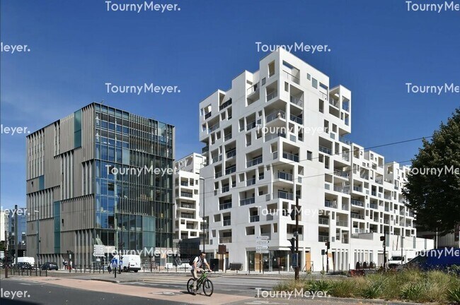 Plus de détails pour 7 Boulevard Des Martyrs Nantais De La Résistance, Nantes - Bureau à louer
