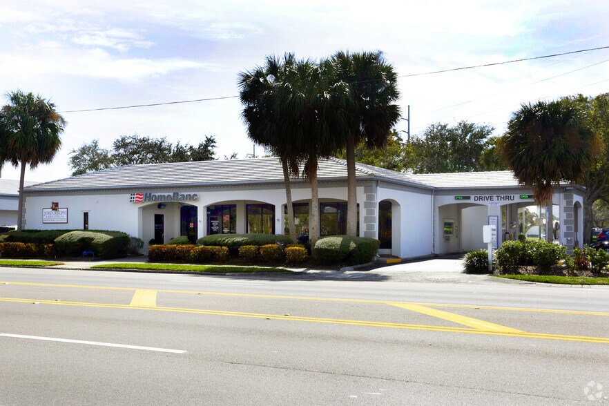 6850 1st Ave S, Saint Petersburg, FL à vendre - Photo principale – Image 1 sur 21