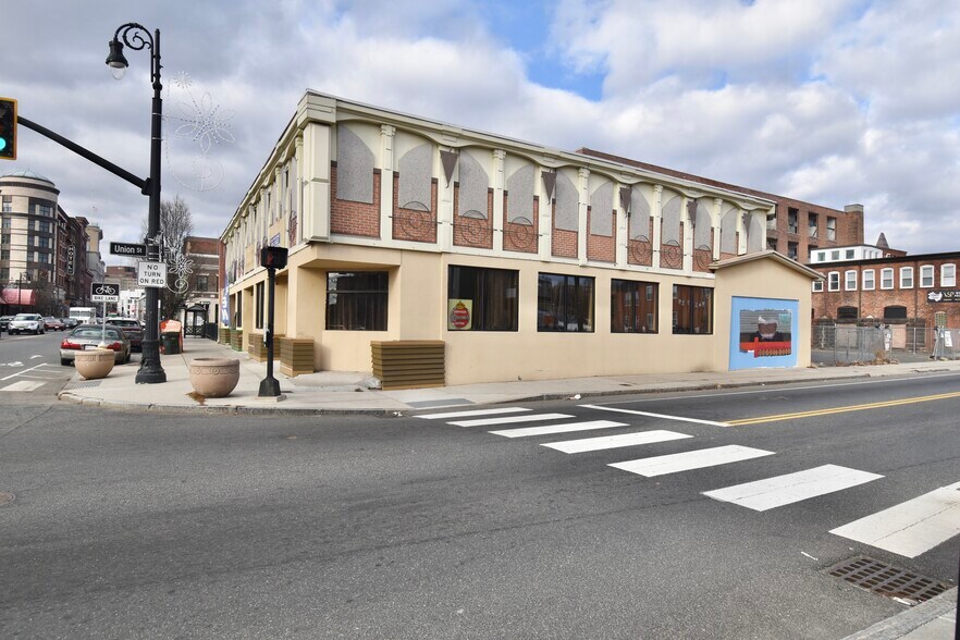 1007-1021 Main St, Springfield, MA à vendre - Photo de l’immeuble – Image 2 sur 20