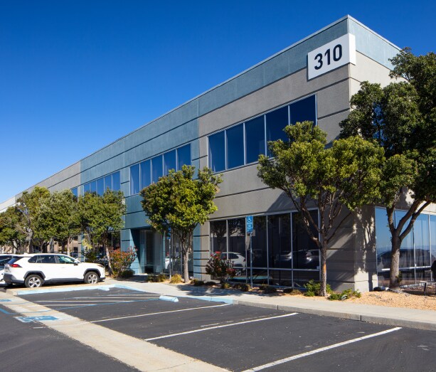 310 Utah Ave, South San Francisco, CA à louer - Photo de l’immeuble – Image 2 sur 7