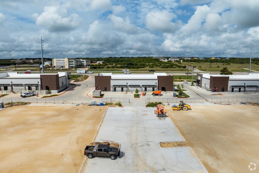 14300 Ronald Reagan Blvd, Leander, TX à louer - Photo de l’immeuble – Image 2 sur 26