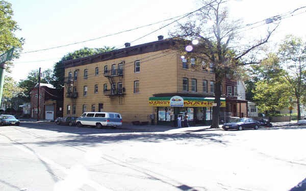 178-180 Myrtle Ave, Passaic, NJ à louer - Photo de l’immeuble – Image 3 sur 5