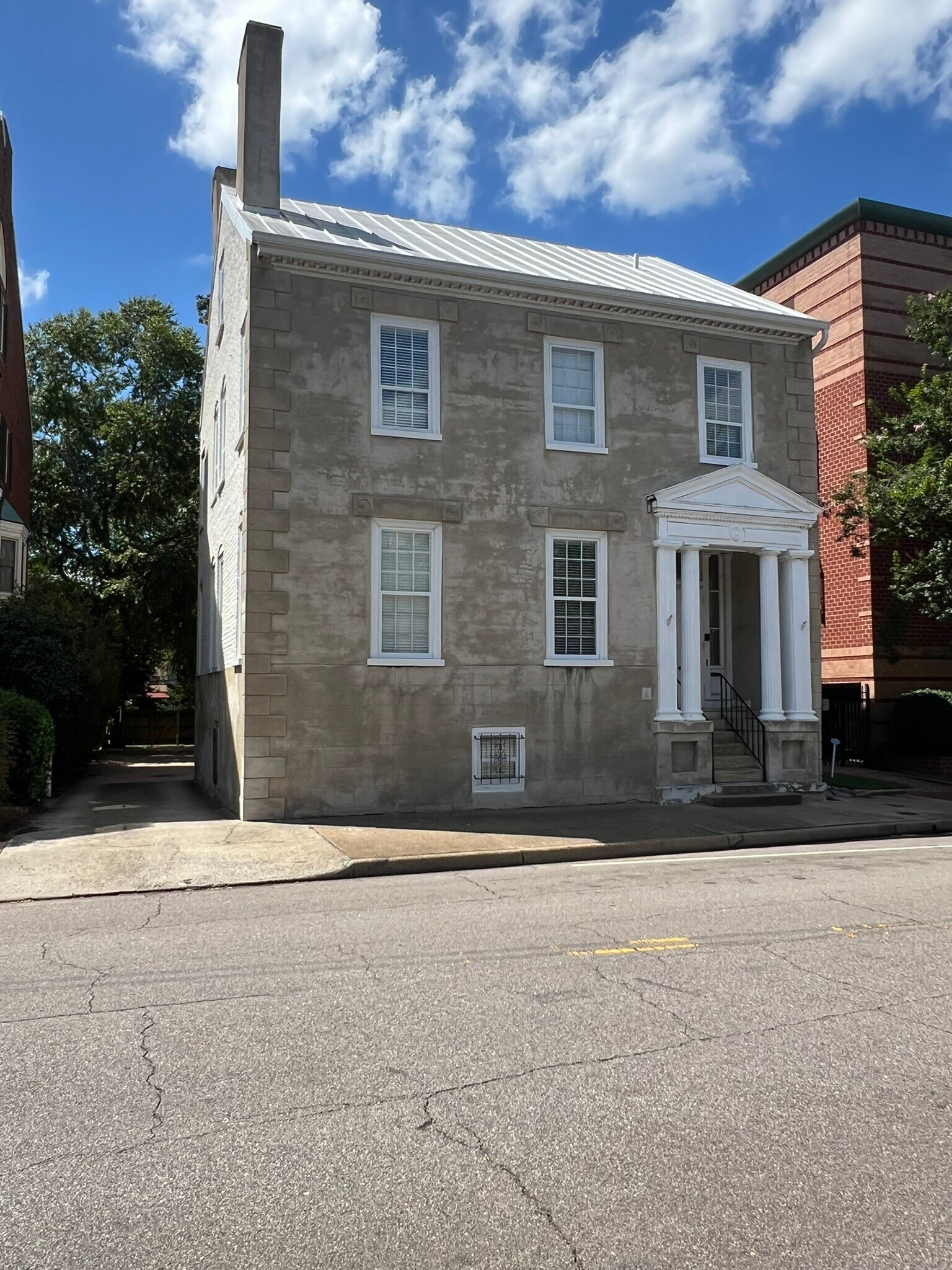 327 Duke St, Norfolk, VA à vendre Photo de l’immeuble– Image 1 sur 5