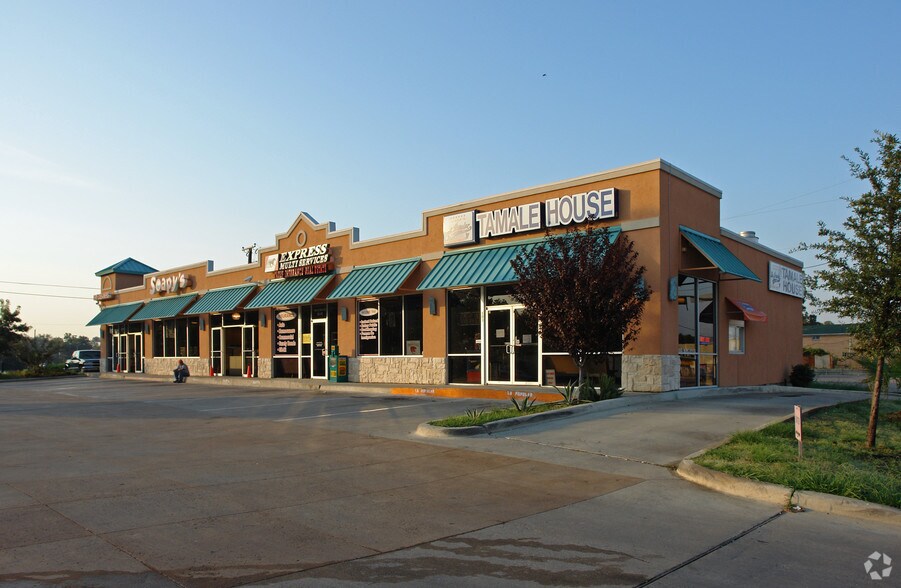 5004 Columbia Ave, Dallas, TX à louer - Photo de l’immeuble – Image 2 sur 5