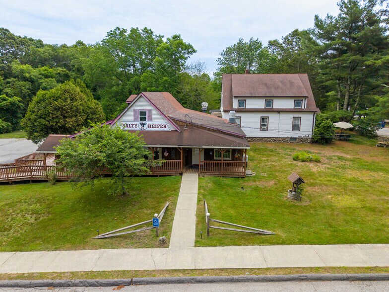 678 Colonel Ledyard Hwy, Ledyard, CT à vendre - Photo de l’immeuble – Image 2 sur 41