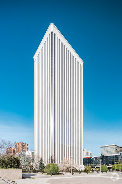 Plaza Pablo Ruiz Picasso, 1, Madrid, Madrid à louer - Photo de l’immeuble – Image 2 sur 8