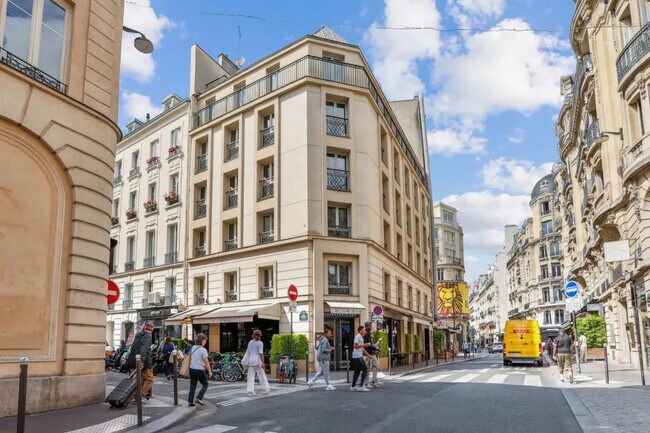 Plus de détails pour 19 Rue De Mogador, Paris - Bureau à louer