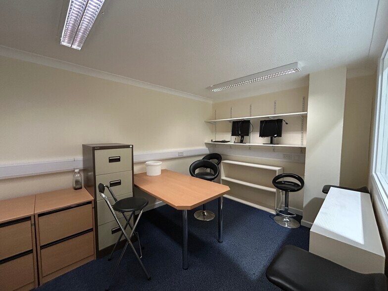 Priory Way, Taunton à louer - Photo de l’immeuble – Image 3 sur 8