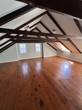 12 W State St, Savannah, GA à louer Photo intérieure– Image 2 sur 9