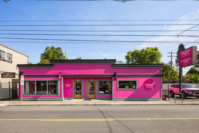 Plus de détails pour 3343 SE Hawthorne Blvd, Portland, OR - Local commercial à vendre