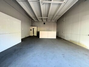 4990 SW 52nd St, Fort Lauderdale, FL à louer Photo intérieure– Image 2 sur 5